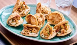 8 mini kebabs, poulet rôti, sauce blanche, épices*Picard Discount