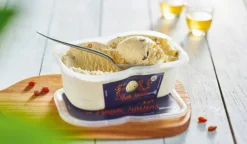 Crème glacée rhum, avec raisins macérés au rhum*Picard Sale