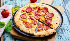 Pizza 3 fromages salami sauce barbecue*Picard