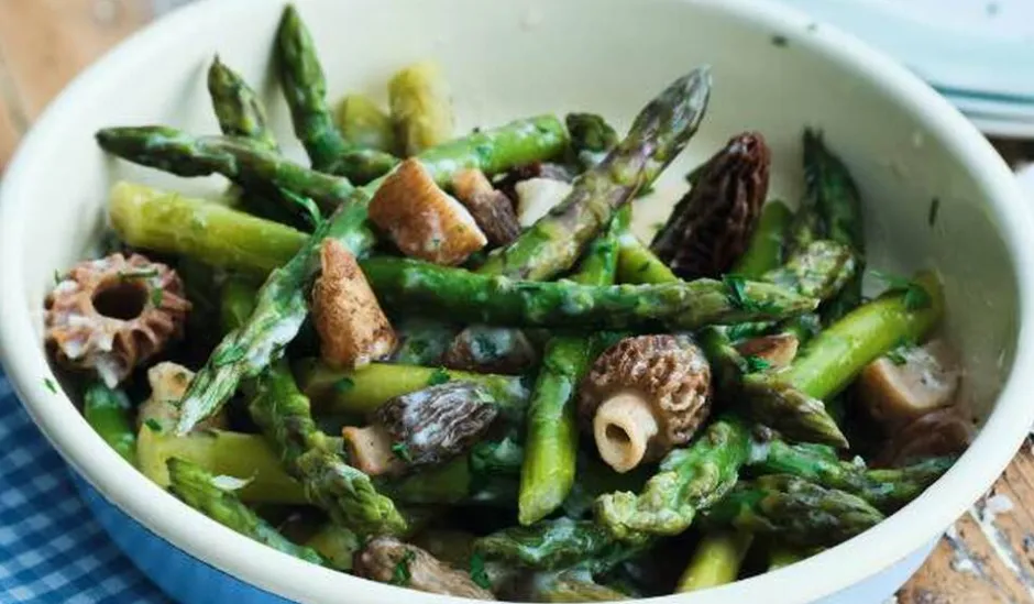 Poêlée pointes asperges vertes, cèpes et morilles*Picard Online